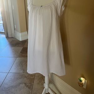 Vineyard Vines White Coverup